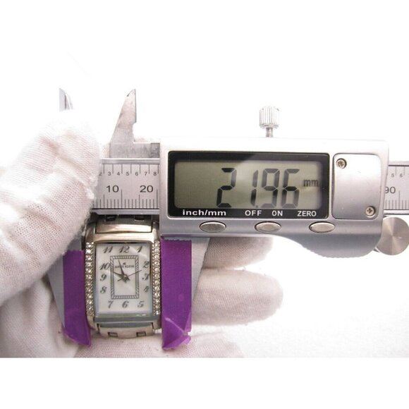 Women Anne Klein Quartz Analog 21mm Dial Tank Style Watch (G677) "New Battery" - Picture 2 of 9